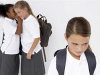 Что делать, если в школе над тобой издеваются?